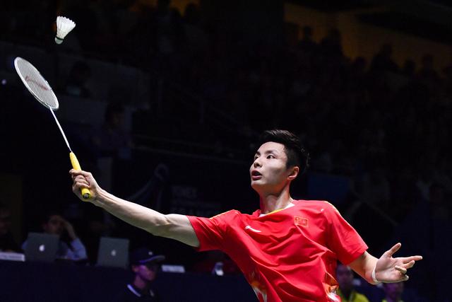 再次赢得首 再次赢得首