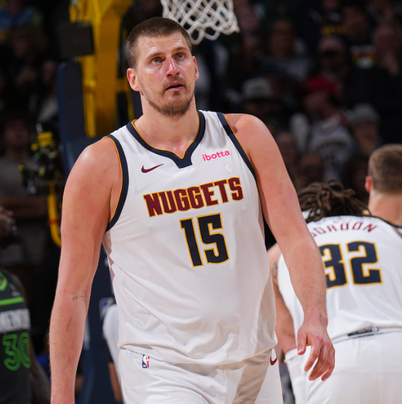 并探讨其对 并探讨其对